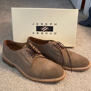 Men’s dress shoes